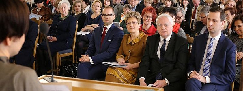 Przewodniczący Obornickiej Rady Seniorów na konferencji w Warszawie