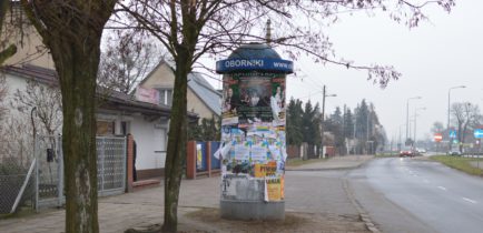 Wieszanie plakatów na słupach ogłoszeniowych należy ustalić z PGKiM!