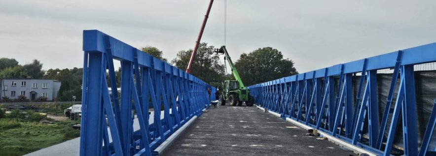 Remont małego mostu na rzece Warcie – kolejny tydzień prac zgodnie z harmonogramem